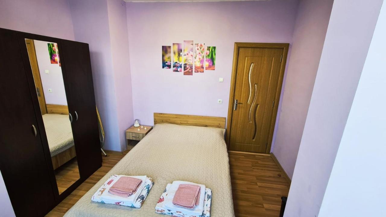 Lovely City Center 1Bd, 1Bt Apartment Sofia Exteriör bild