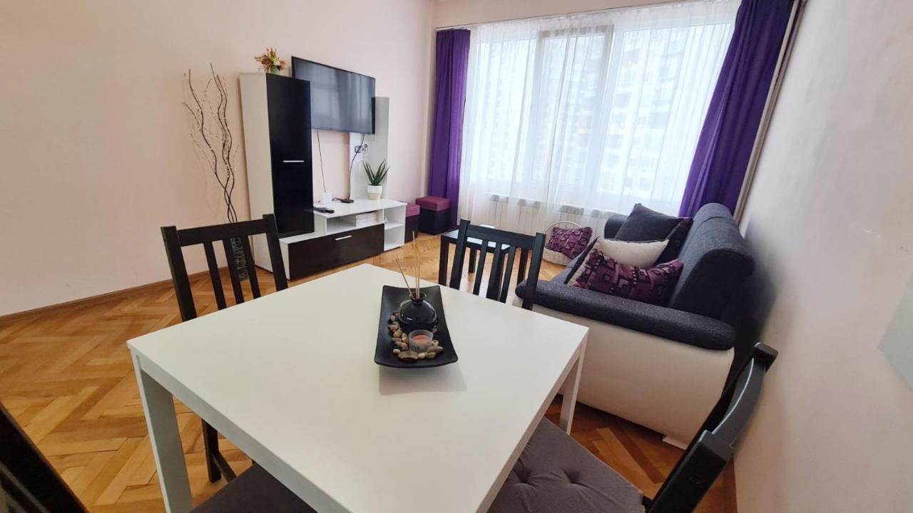 Lovely City Center 1Bd, 1Bt Apartment Sofia Exteriör bild