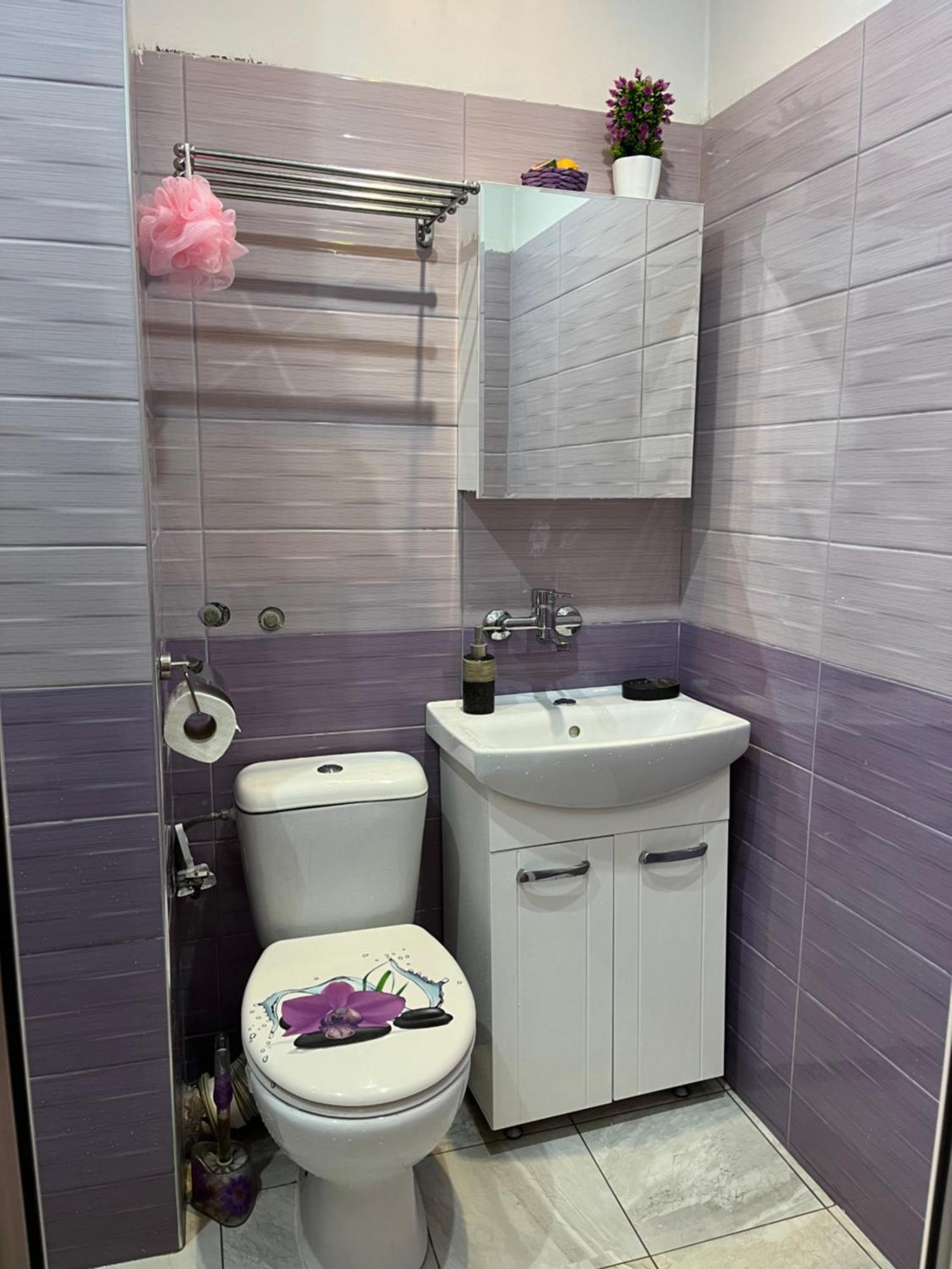 Lovely City Center 1Bd, 1Bt Apartment Sofia Exteriör bild